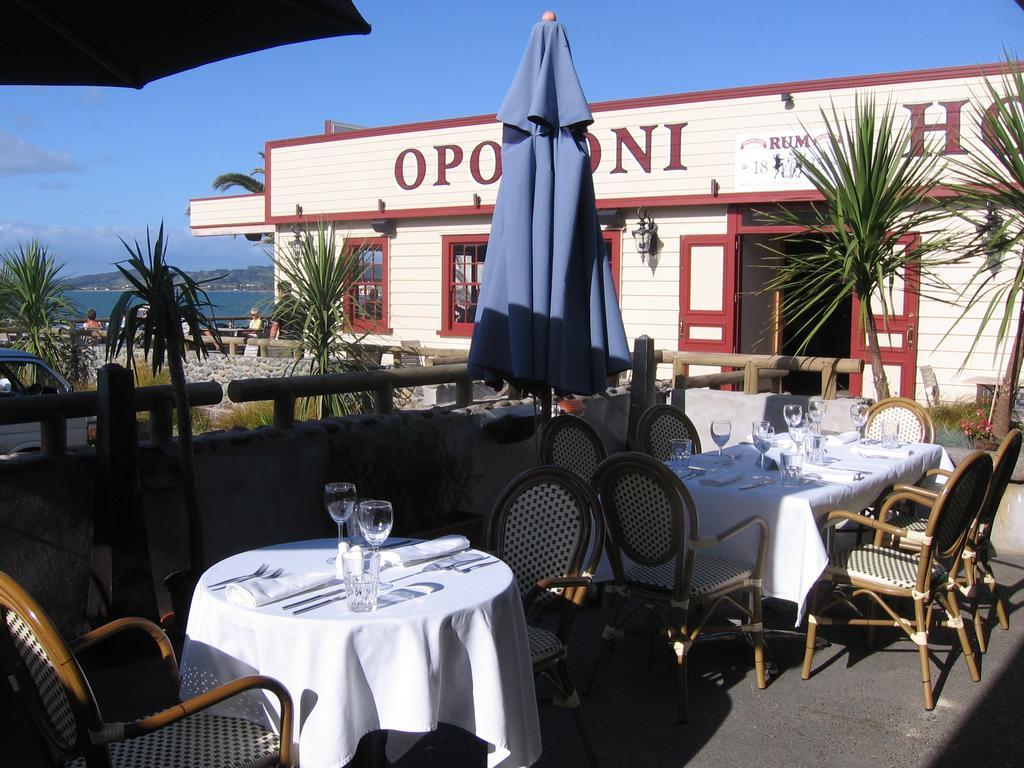 Opononi Hotel Εξωτερικό φωτογραφία
