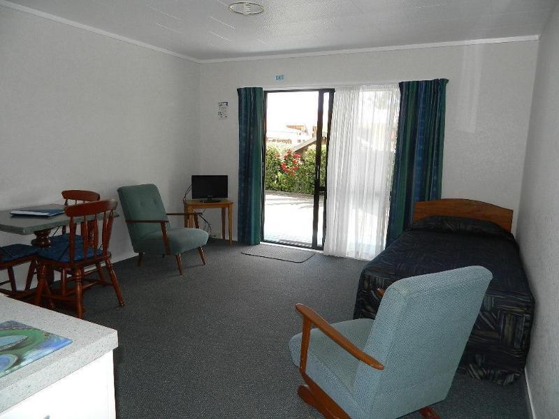 Opononi Hotel Εξωτερικό φωτογραφία